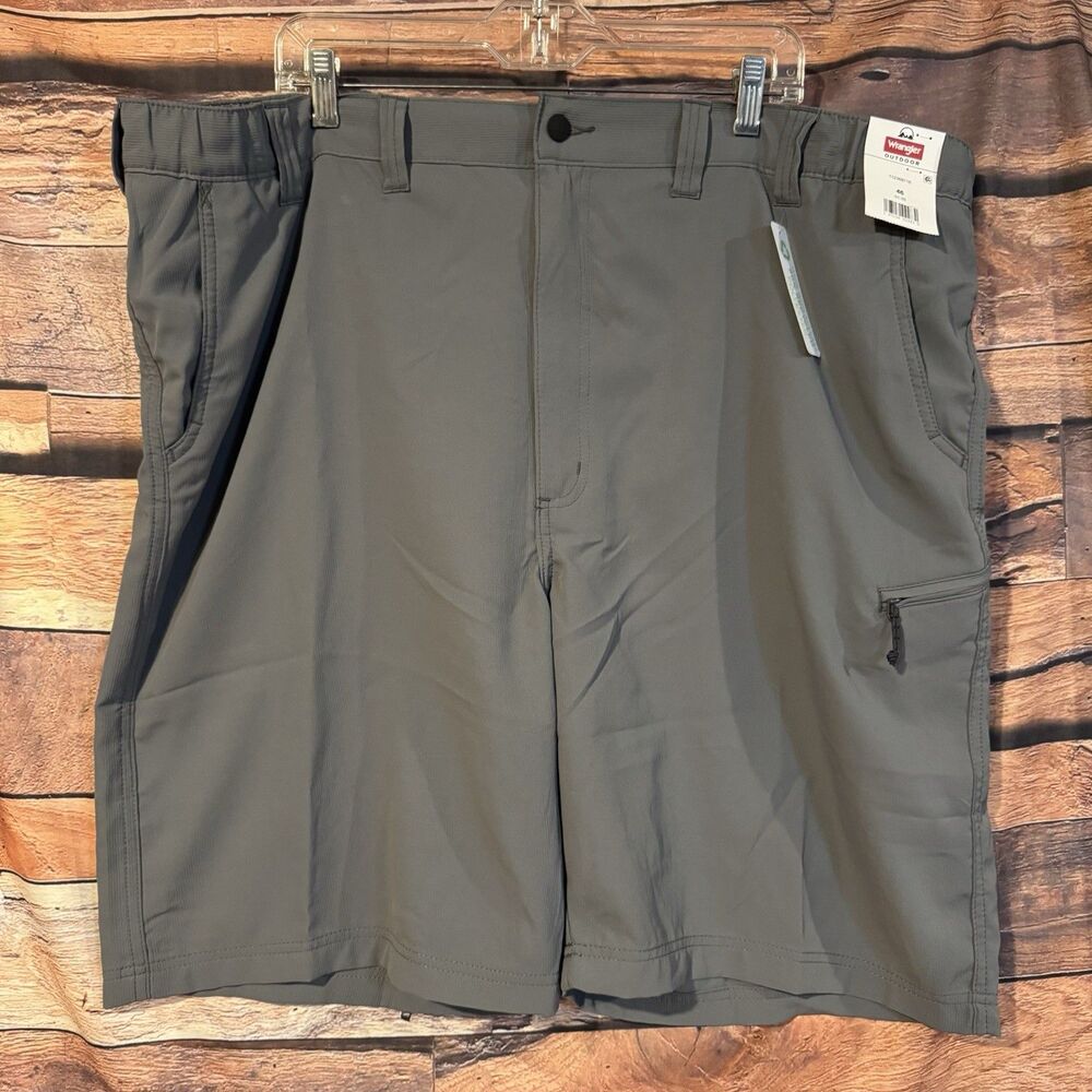 Wrangler Men's Outdoor Performance Shorts Size 46 Gray Zip Pockets UPF 50+ NWT